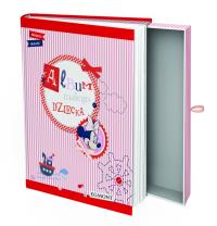 Album małego dziecka. Minnie Mouse. Autor: Dzienisiewicz Julia. ZdrowePodejscie.pl Okładka książki Album małego dziecka. Minnie Mouse
