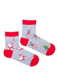 Zdjęcie produktu Milena Skarpetki damskie długie reniferki i mikołaje szare świąteczne