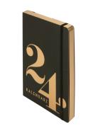 Kalendarz 2024 Kraft A5 czarny DNS. Autor: -. ZdrowePodejscie.pl Okładka książki Kalendarz 2024 Kraft A5 czarny DNS